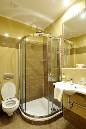 Bathroom 3, Zlatá Lípa, Děčín
