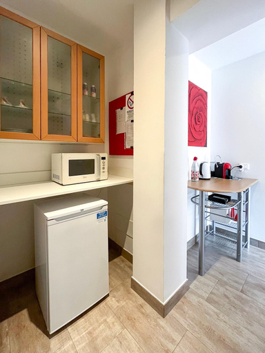 Others 3, b&b IL QUADRATO 19, Milano