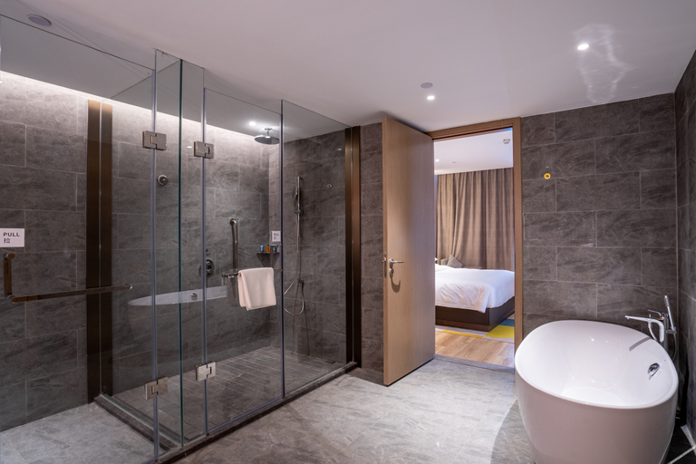 Bathroom 4, Home2 Suites by Hilton Hangzhoudong Railway Station, Hangzhou