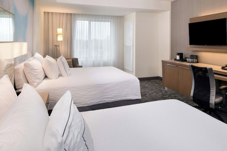 Bedroom 3, Courtyard by Marriott Detroit Farmington, Oakland