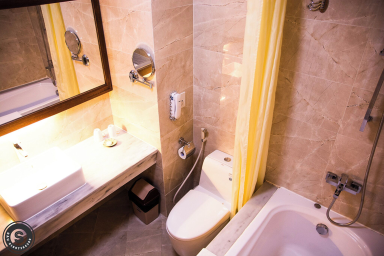 Bathroom 5, Muong Thanh Holiday Vung Tau Hotel, Ho Chi Minh City