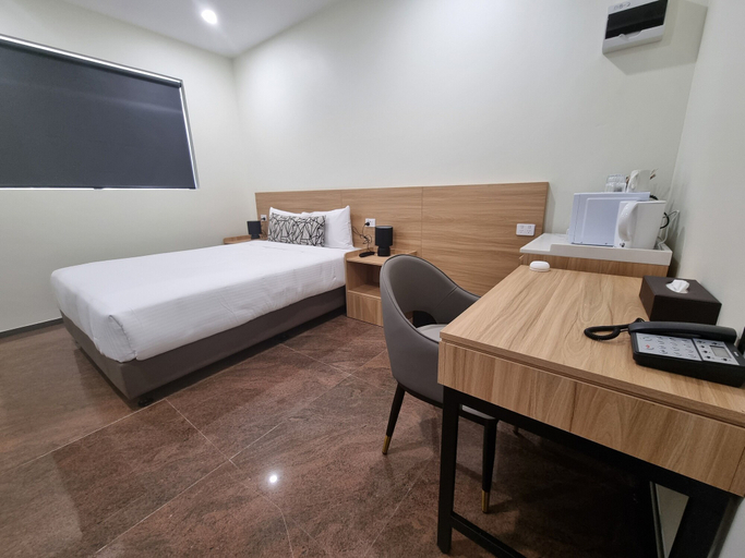Bedroom 6