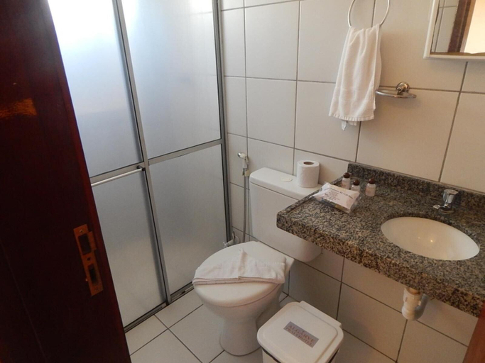 Bathroom 4, Algarve Praia Hotel, Fortaleza