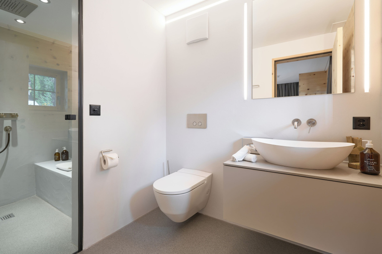 Bathroom 4, Rocksresort, Surselva