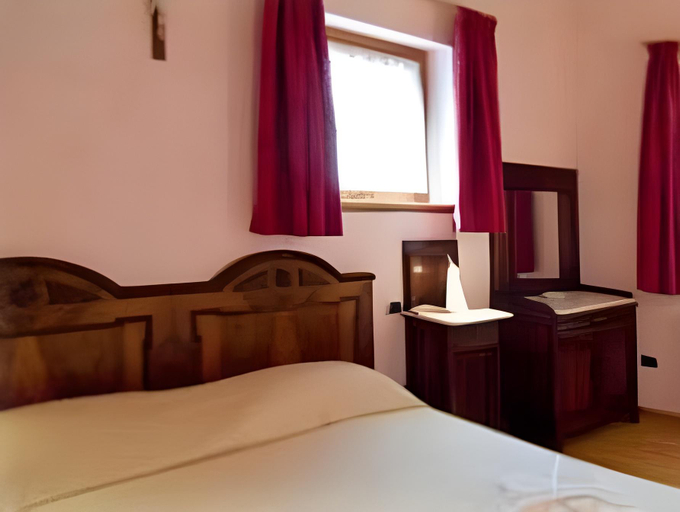Bedroom 16