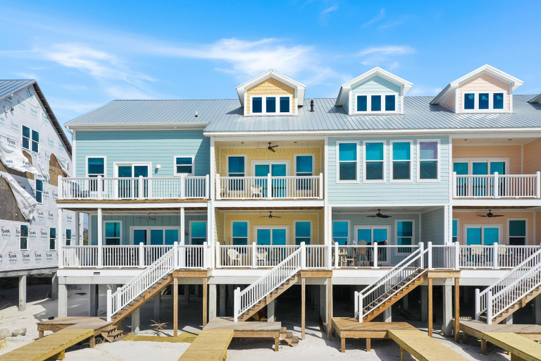 Exterior & Views 2, Pelican's Perch, Gulf