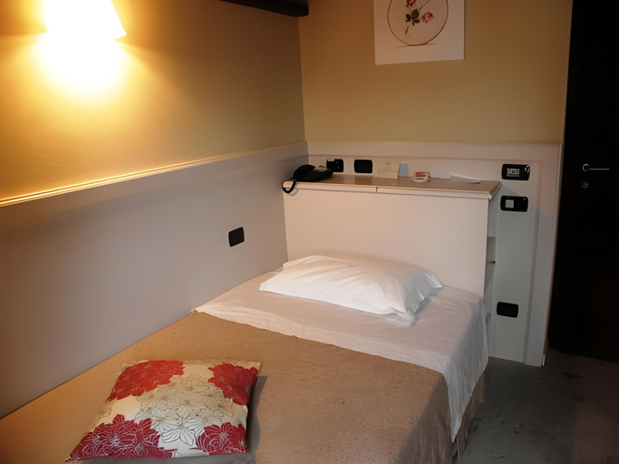 Bedroom 7