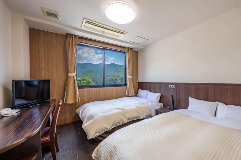 Hotel Nami, Kumano