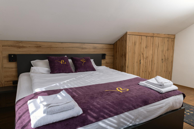2, Tokbashqe Apartments, Priština