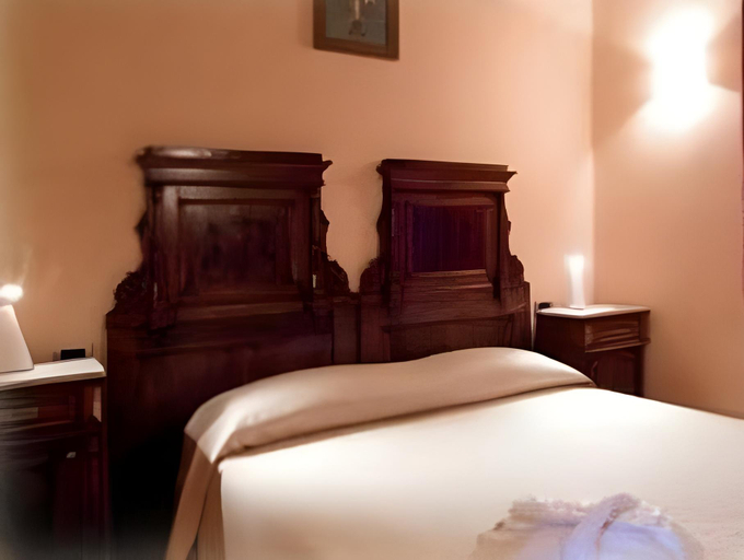 Bedroom 13