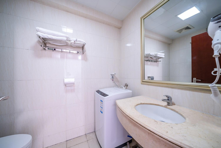 Bedroom 2, Guangzhou Lijing Aparthotel Pazhou Exhibition Center - Next to Exit D of Wanshengwei MTR Station, Guangzhou