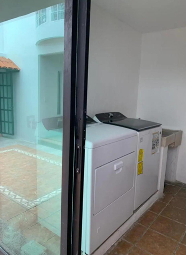 Others 4, Villa Clarita, Guadalajara