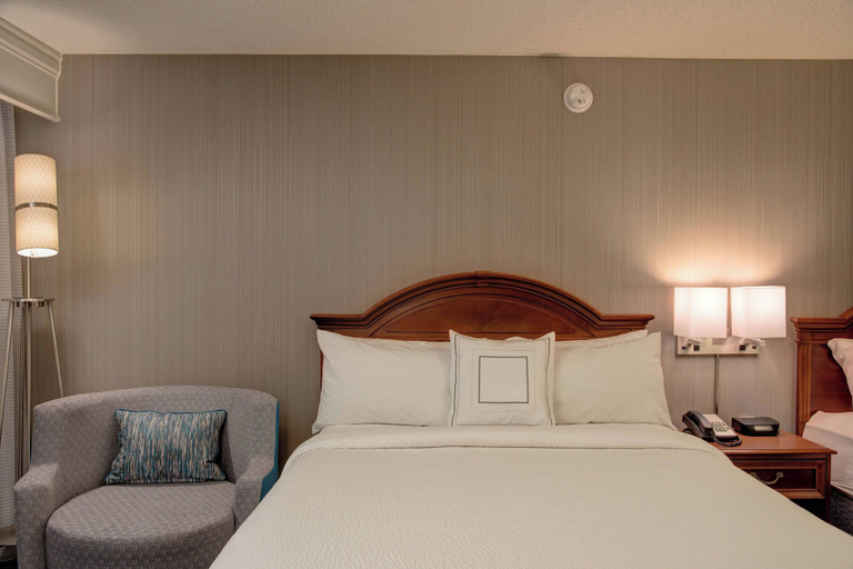 Bedroom 4, Courtyard by Marriott Chapel Hill, Orange