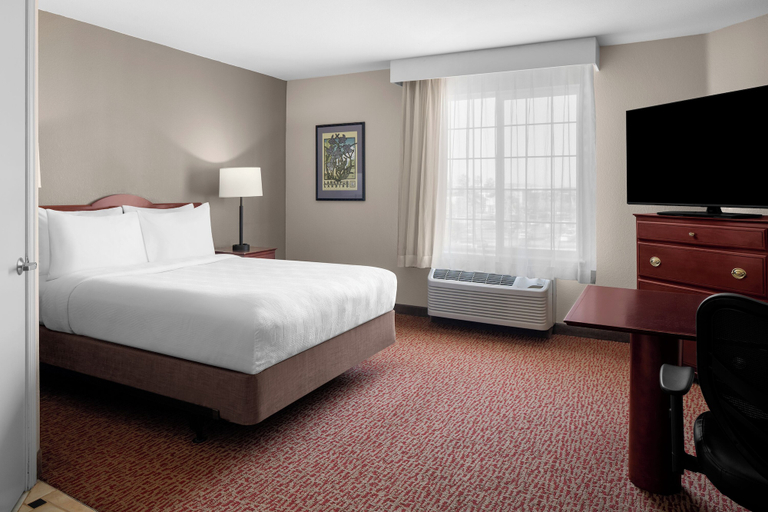 Bedroom 3, Larkspur Landing Extended Stay Suites Bellevue, King