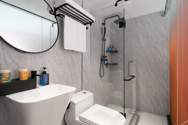 Bathroom 3, Olá Hotel (Estação de Metrô Bantian Norte, Shenzhen), Shenzhen