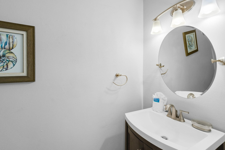 Bathroom 5, Summerhouse Townhomes #6- Blue Pearl, Walton