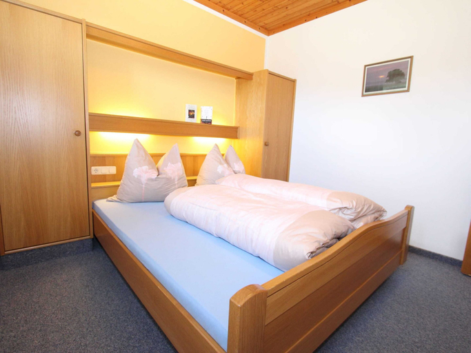 Bedroom 3, Apartment Near the Maria Alm ski Area, Zell am See