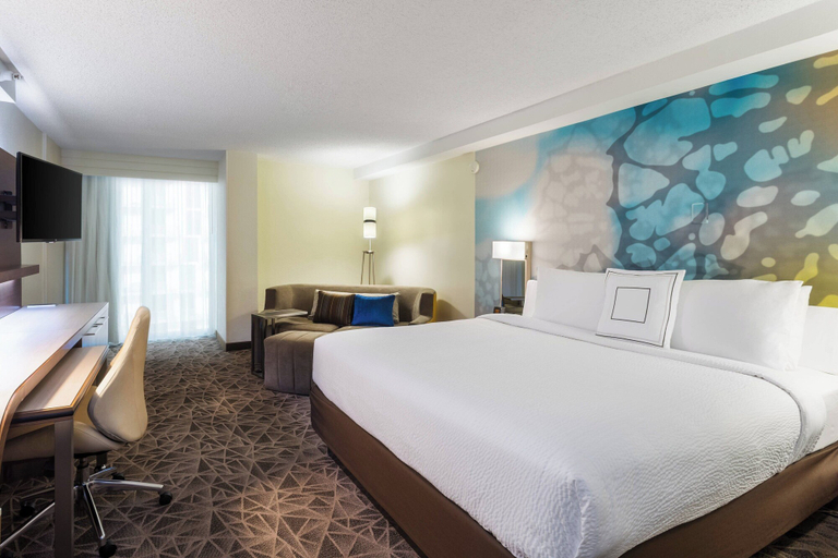 Bedroom 4, Courtyard by Marriott Miami Downtown, Miami-Dade
