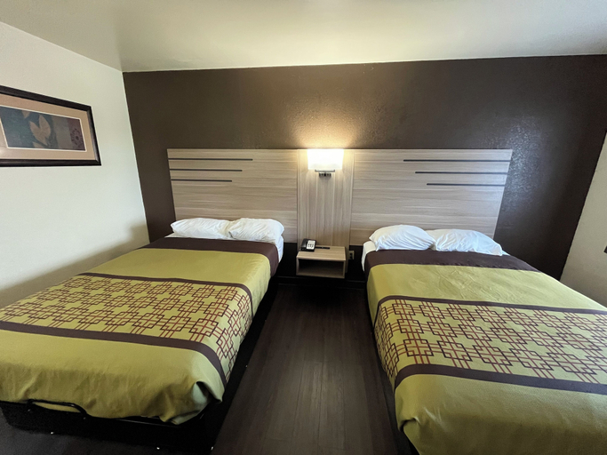 Bedroom 3, Budget Inn By OYO Nassawadox Hwy 13, Northampton