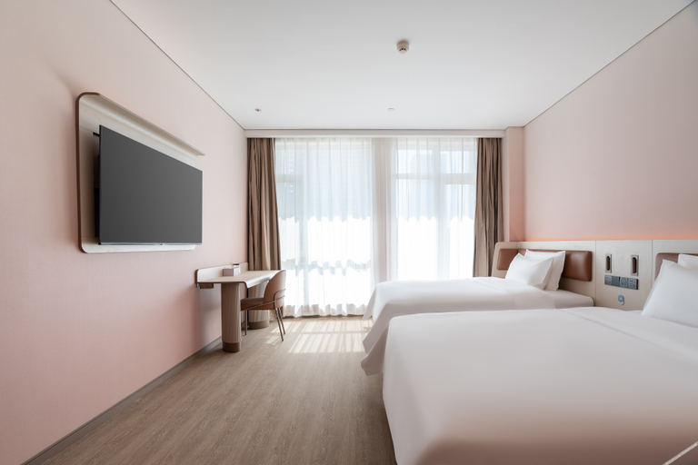 Bedroom 2, Hanting Hotel Qingdao Huangdao Wangtai Jingdongfang, Qingdao