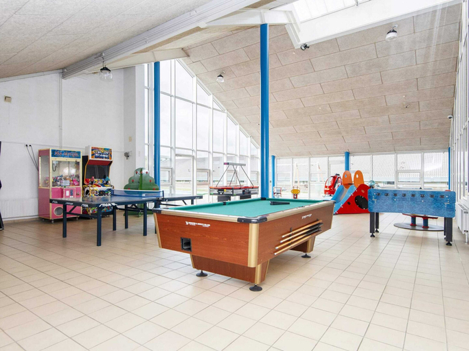 Food & Drinks 4, Holiday Home in Hemmet With hot tub, Ringkøbing-Skjern