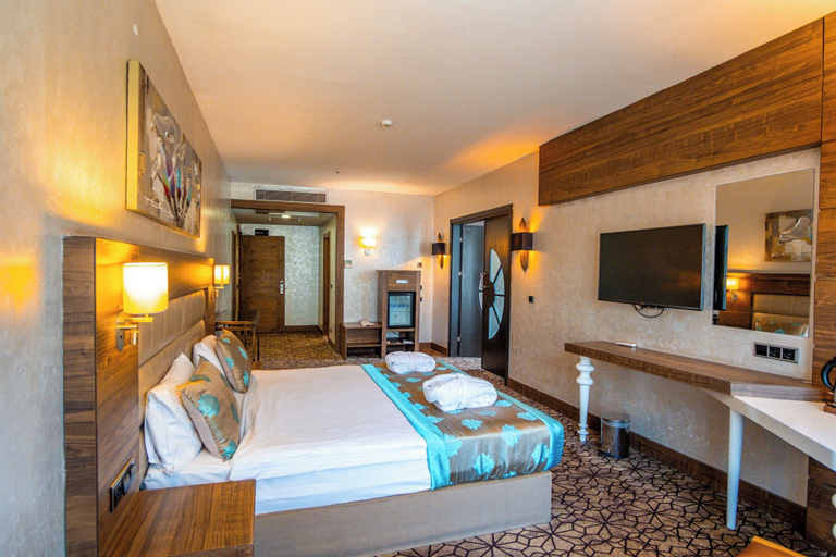 Bedroom 5, Inegol Royal Hotel, İnegöl
