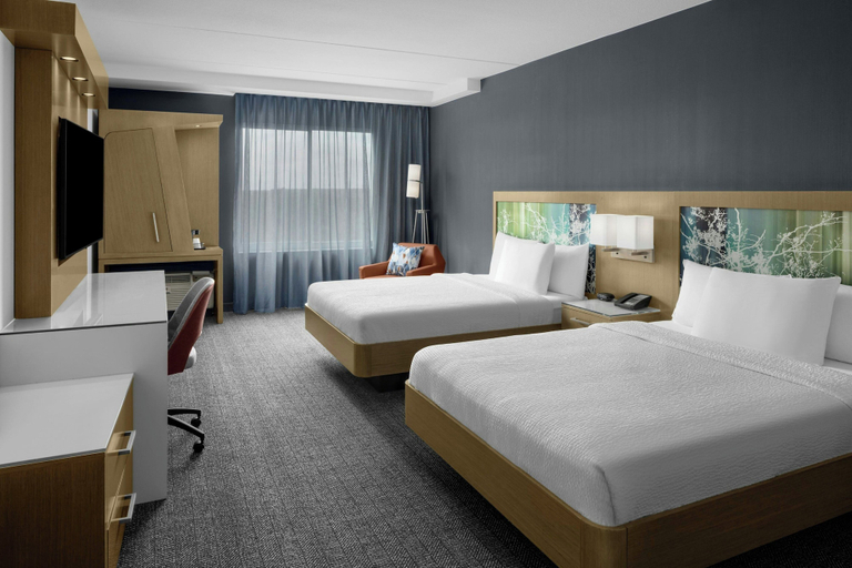 Bedroom 3, Courtyard by Marriott Orlando South/Grande Lakes Area, Orange