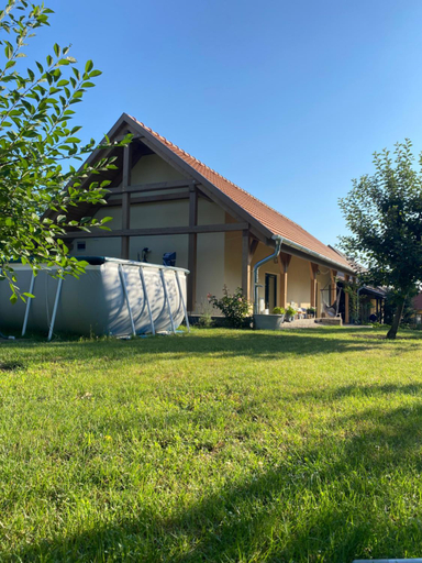 Others 2, B&B by Mo, Bicske