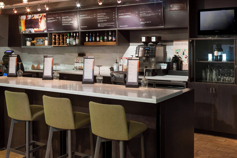 Food & Drinks 5, Courtyard by Marriott Pensacola, Escambia