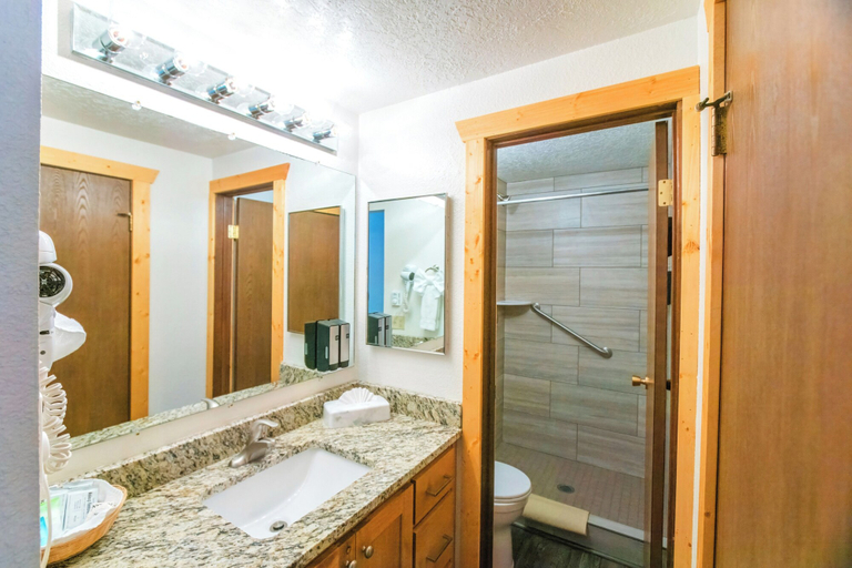 Bathroom 4, Timbers at Island Park Village Resort, Fremont