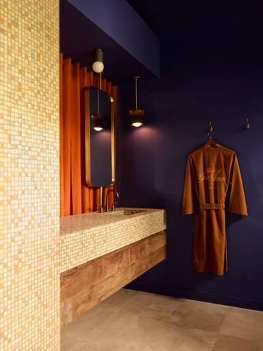 Bathroom 3, Sun Ranch, Byron