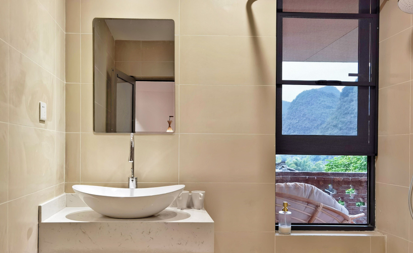 Bathroom 3, Riverside Retreat Hotel, Guilin