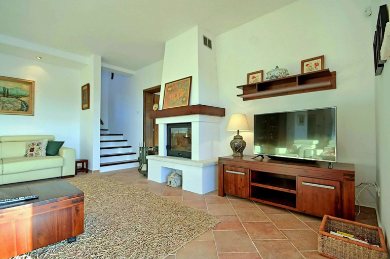 Others 4, Gorgeous Villa With Private Swimming Pool and Covered Terrace, Marčana