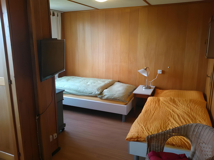 Bedroom 6