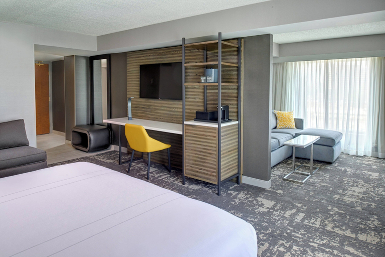 Bedroom 3, Marriott Indianapolis North, Marion