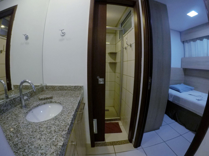 Bathroom 14
