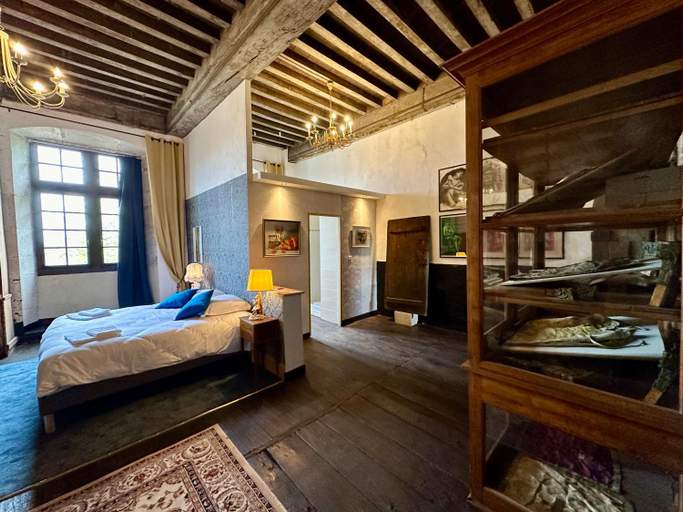 Bedroom 2, L'AUDITOIRE ROYAL - CH, Côte-d'Or