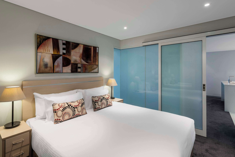 Bedroom 3, Oaks Adelaide Horizons Suites, Adelaide