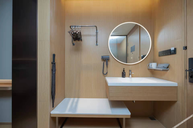 Bathroom 3, JI Hotel (Pingliang Jinghai Lidu Branch), Pingliang