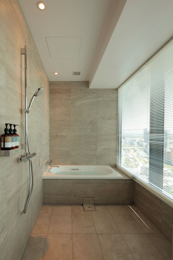 Bathroom 5, Candeo Hotels Osaka The Tower, Osaka