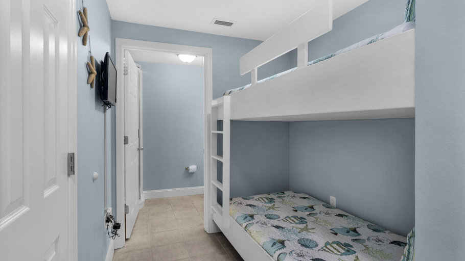 Bedroom 3, Majestic Beach Towers, Bay