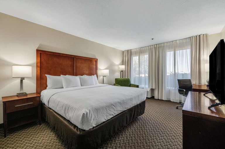 Bedroom 3, Comfort Inn & Suites Logan Near University, Cache