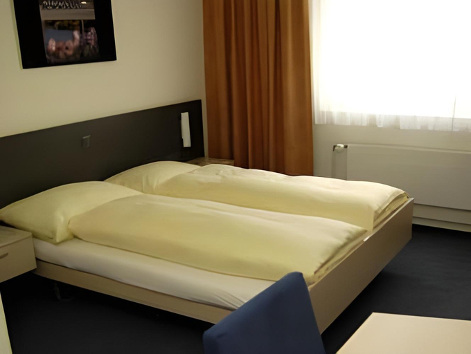 Bedroom 8