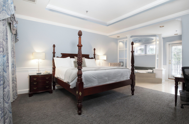 Bedroom 3, The Dan'l Webster Inn and Spa, Barnstable