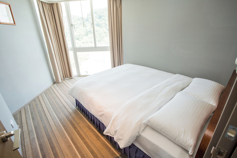 Bedroom 3, CT Green Bay Hot-Spring Hotel, New Taipei City
