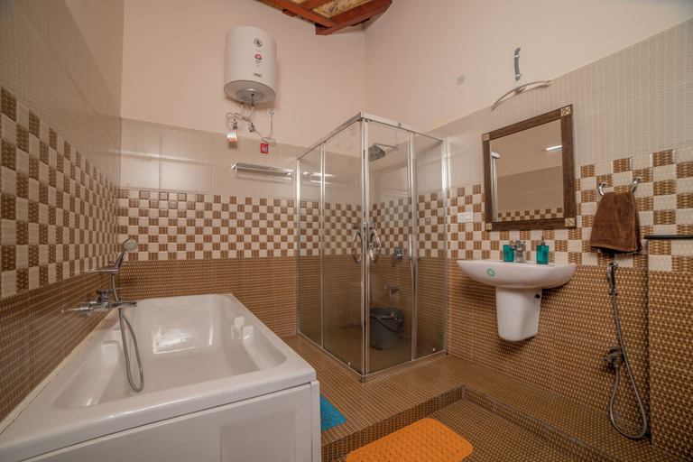 Bathroom 3, Xplore Indo - Onella, The Nilgiris