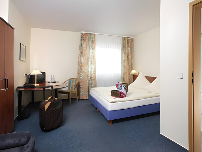 Bedroom 6