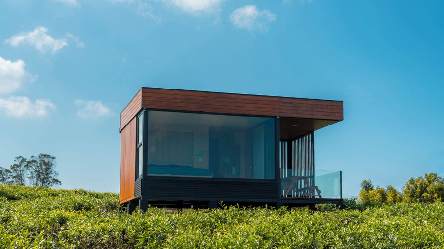 Exterior 26