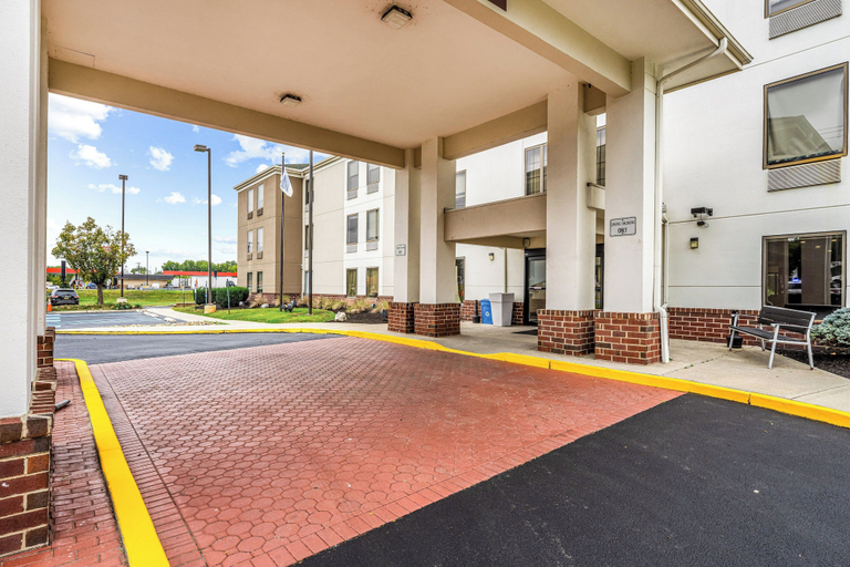 Exterior & Views 2, Holiday Inn Express Hotel & Suites Carneys Point by IHG, Salem