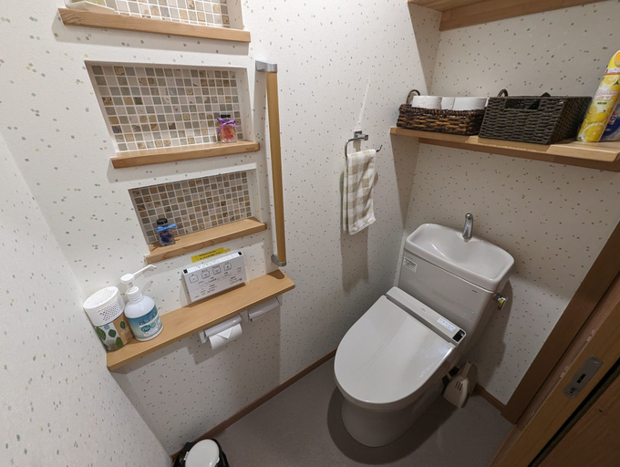 Bathroom 5, guesthouse KEY's, Kira